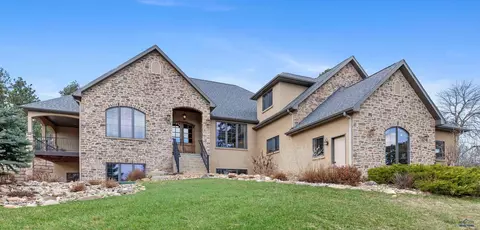 4101 Parkridge Pl, Rapid City, SD 57702