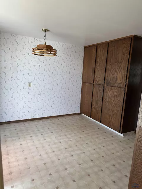1512 Jackson, Sturgis, SD 57785 photo 11