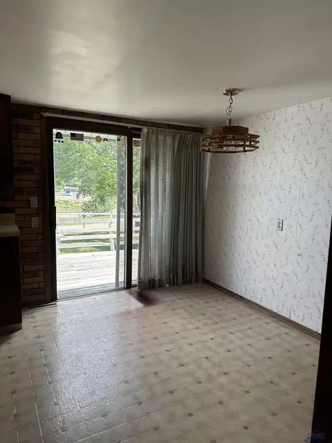 1512 Jackson, Sturgis, SD 57785 photo 12