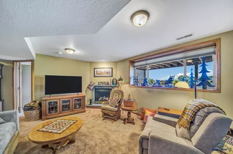 2020 Windmill Dr, Spearfish, SD 57783 photo 12