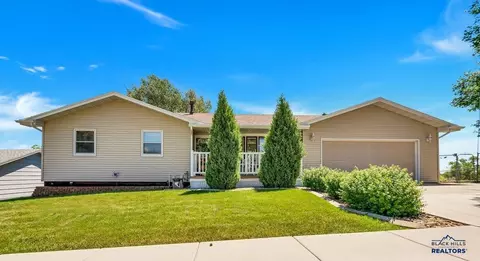 3322 Parkview Dr, Rapid City, SD 57701