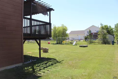 319 Ruhe Ln, Box Elder, SD 57719 photo 7