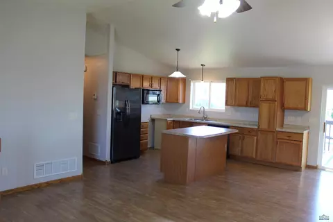 319 Ruhe Ln, Box Elder, SD 57719 photo 15