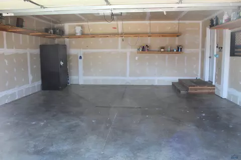 319 Ruhe Ln, Box Elder, SD 57719 photo 11