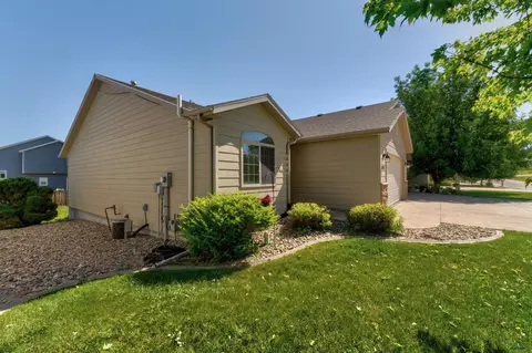 6924 Emerald Heights Rd, Summerset, SD 57718 photo 2