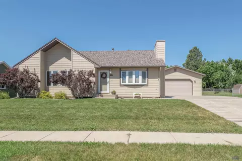 3813 Parkview Dr, Rapid City, SD 57701