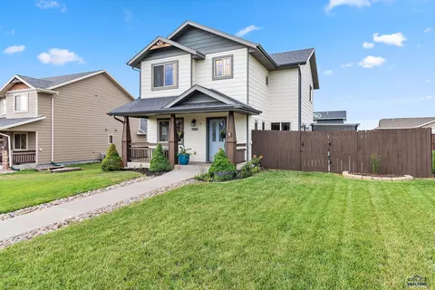 1236 Fairbanks Dr, Box Elder, SD 57719 photo 1