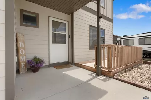 112 Maxwell Dr, Box Elder, SD 57719 photo 4