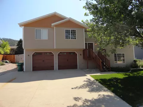 2378 Hillside Dr, Sturgis, SD 57785