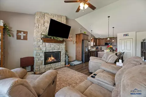 3809 Ward Ave, Spearfish, SD 57783 photo 4