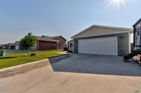 644 Boswell Blvd, Box Elder, SD 57719 photo 4
