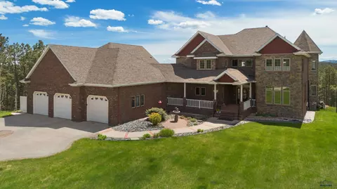 13821 Clydesdale Rd, Rapid City, SD 57702