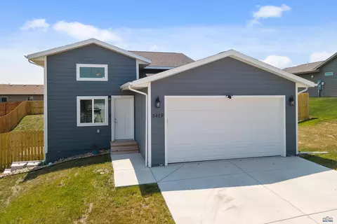 5419 Coal Bank Dr, Rapid City, SD 57701