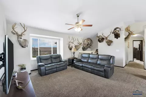 115 Eli Dr, Rapid City, SD 57701 photo 3