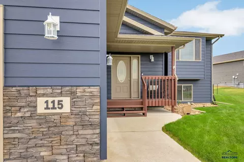 115 Eli Dr, Rapid City, SD 57701 photo 2