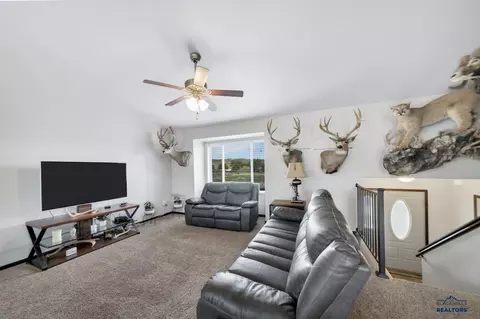 115 Eli Dr, Rapid City, SD 57701 photo 4