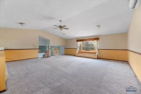 919 Park Dr, Belle Fourche, SD 57717 photo 10