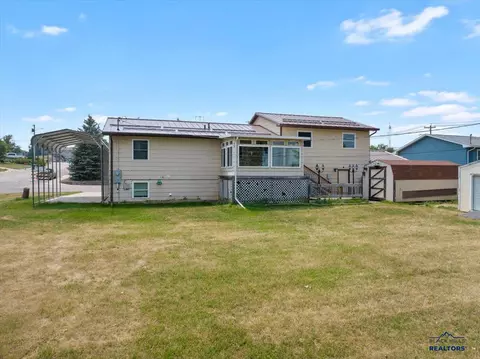 919 Park Dr, Belle Fourche, SD 57717 photo 25