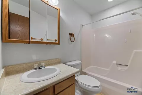 919 Park Dr, Belle Fourche, SD 57717 photo 16