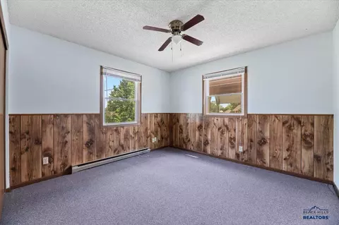 919 Park Dr, Belle Fourche, SD 57717 photo 15