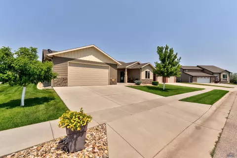 3510 Jerusalem Blvd, Rapid City, SD 57703