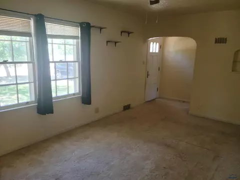 1205 11th Ave, Belle Fourche, SD 57717 photo 5