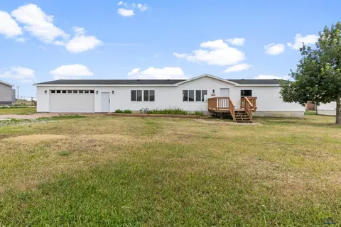 14793 Quarter Horse Dr, Rapid City, SD 57703