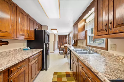 630 Lincoln, Custer, SD 57730 photo 8