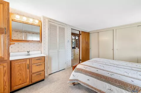 630 Lincoln, Custer, SD 57730 photo 11