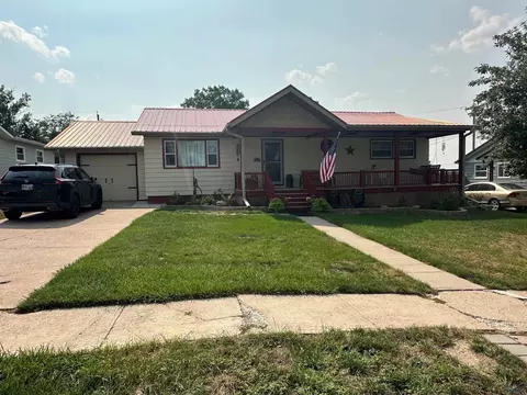 400 10th Ave, Edgemont, SD 57735 photo 2