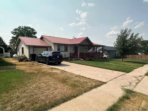 400 10th Ave, Edgemont, SD 57735 photo 3