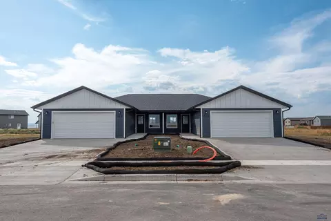 414 Constitution Blvd, Box Elder, SD 57719 photo 1