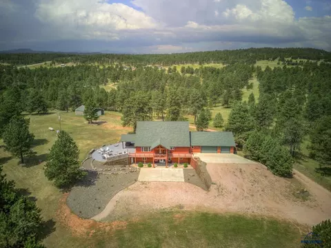 24485 Lakota View Ln, Hermosa, SD 57744