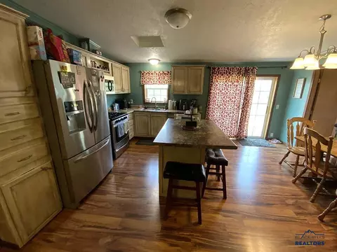 809 Cornell Ave, Newell, SD 57760 photo 6