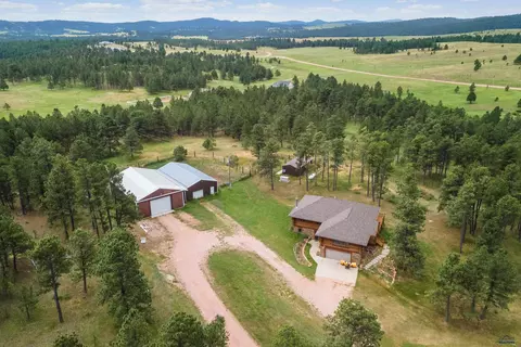 24692 Turkey Ridge Rd, Hermosa, SD 57744