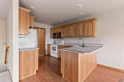 2112 Windmill Dr, Spearfish, SD 57783 photo 7
