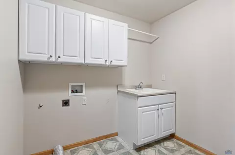 2112 Windmill Dr, Spearfish, SD 57783 photo 25