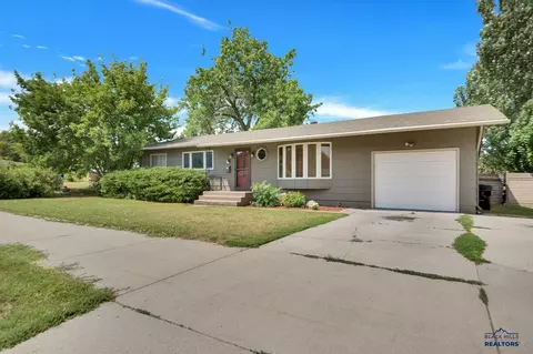 1715 Sheridan Lake Rd, Rapid City, SD 57702