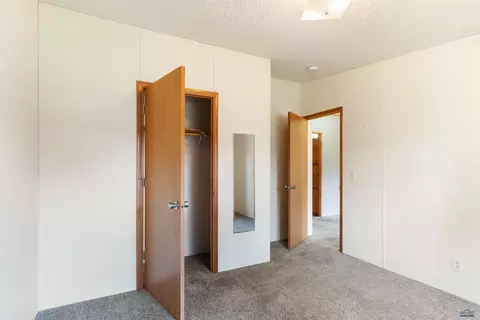 1107 Crow Peak Ln, Spearfish, SD 57783 photo 6