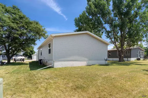 1107 Crow Peak Ln, Spearfish, SD 57783 photo 3
