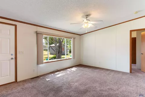 1107 Crow Peak Ln, Spearfish, SD 57783 photo 4