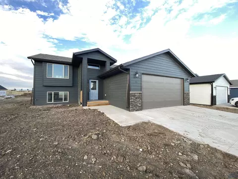 906 Top O Hill Ave #LOT 20 BLK 1 BULL RUN, Hill City, SD 57745