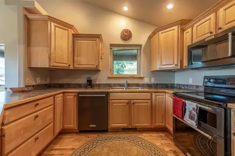 2501 Chokecherry Cir, Spearfish, SD 57783 photo 10