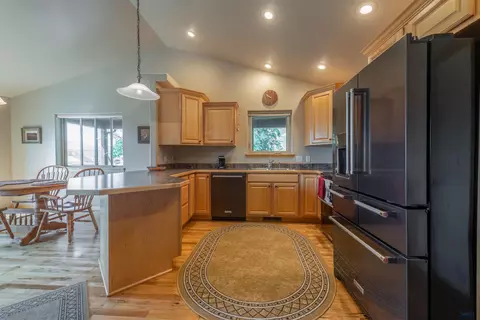2501 Chokecherry Cir, Spearfish, SD 57783 photo 9