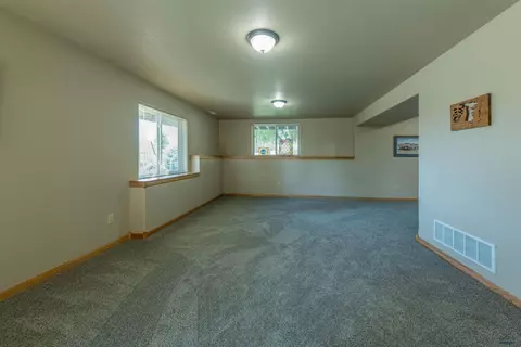2501 Chokecherry Cir, Spearfish, SD 57783 photo 18