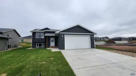 412 Yelner Dr #LOT 41 BLK 4, Box Elder, SD 57719
