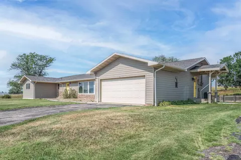 12943 Argyle Rd, Hot Springs, SD 57747