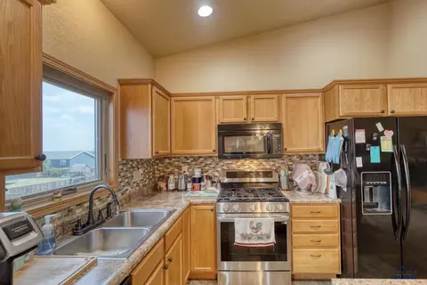 Kitchen - 312 Edelweiss Ln, Box Elder, SD 57719 photo 1 of 2