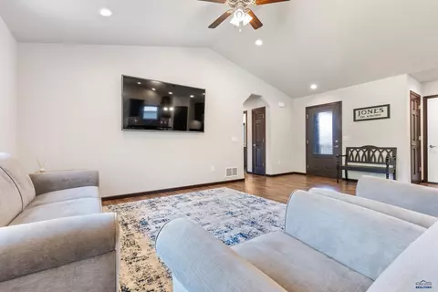 14348 Wolf Creek Ct, Summerset, SD 57769 photo 7