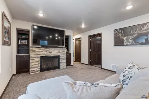 14348 Wolf Creek Ct, Summerset, SD 57769 photo 25